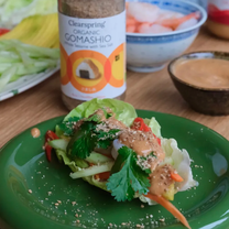 Köögivilja- ja krevetilaevukesed umami kastmega