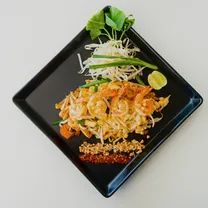 Tailandietiškas PAD THAI su krevetėmis
