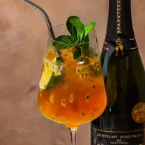 „Sparkteez“ nealkoholinis pasiflorų kokteilis