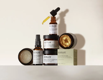 Kad sievietes rada skaistumu: „Evolve Organic Beauty“ kosmētika