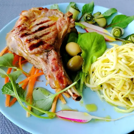 Grillitud vasikaliha ribid küüslauguga