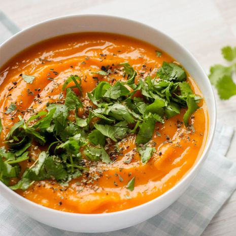 Veganiška moliūgų sriuba su kokosų pienu