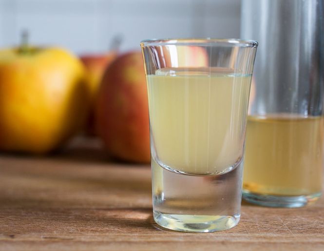 Jūsų kūnui ir namams – ekologiškas obuolių sidro actas iš „Raw Health“